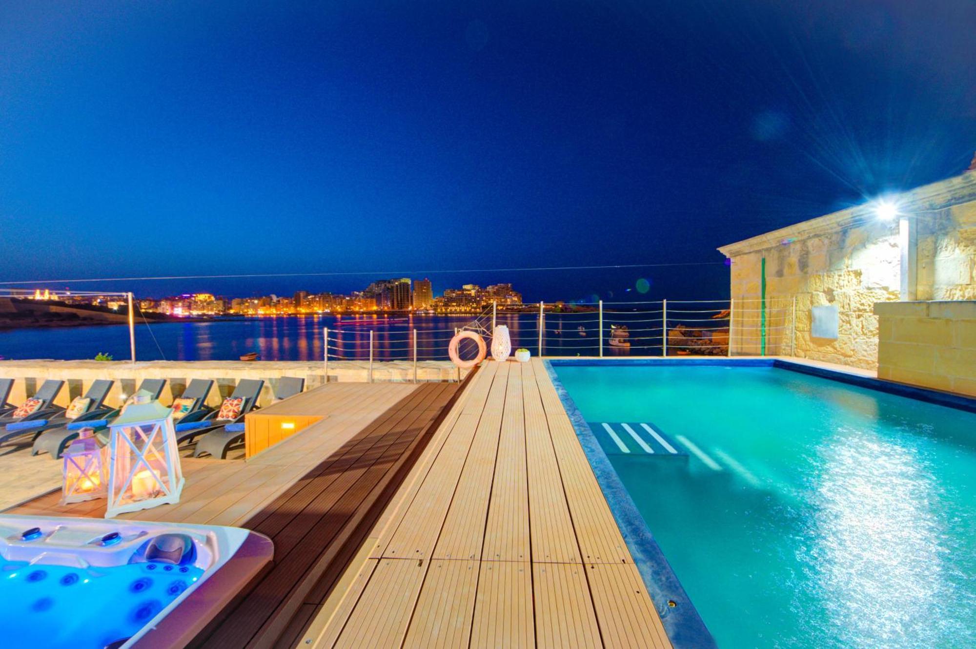 Valletta Waterfront Villa With Pool And Jacuzzi エクステリア 写真